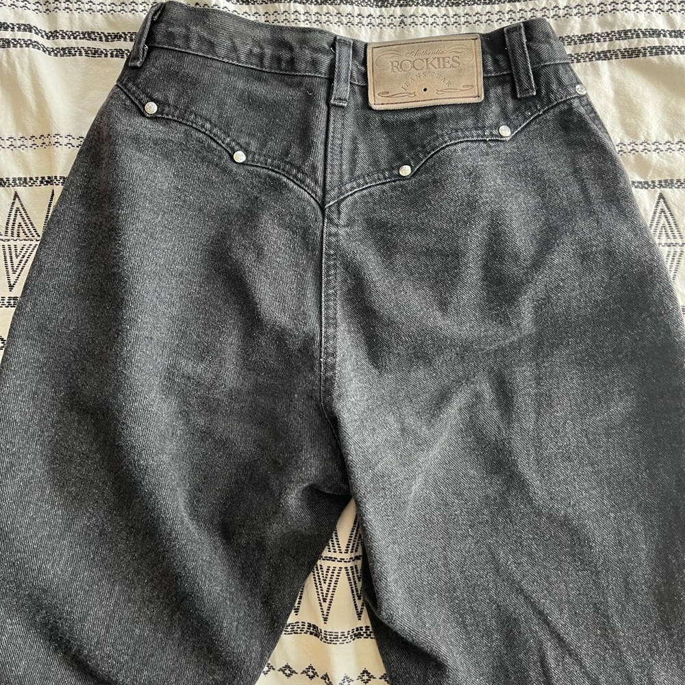 Black Rocky Mountain vintage Jeans. Rockies tag size 27/5